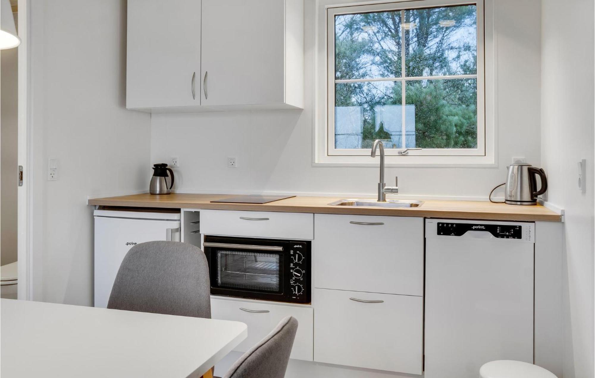 Amazing Apartment In Vaeggerlose With Kitchenette Boto By ภายนอก รูปภาพ