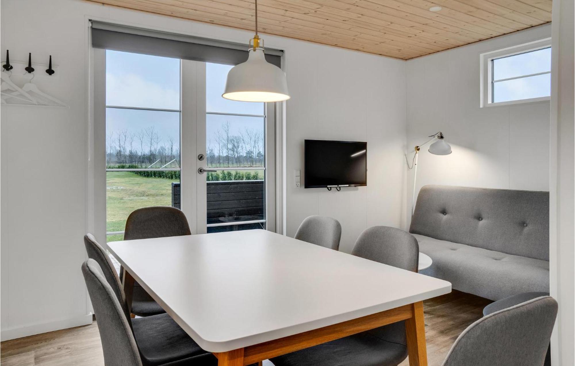 Amazing Apartment In Vaeggerlose With Kitchenette Boto By ภายนอก รูปภาพ